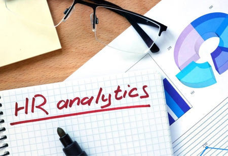 How HR Analytics Aids HR Professionals in Efficient Management?